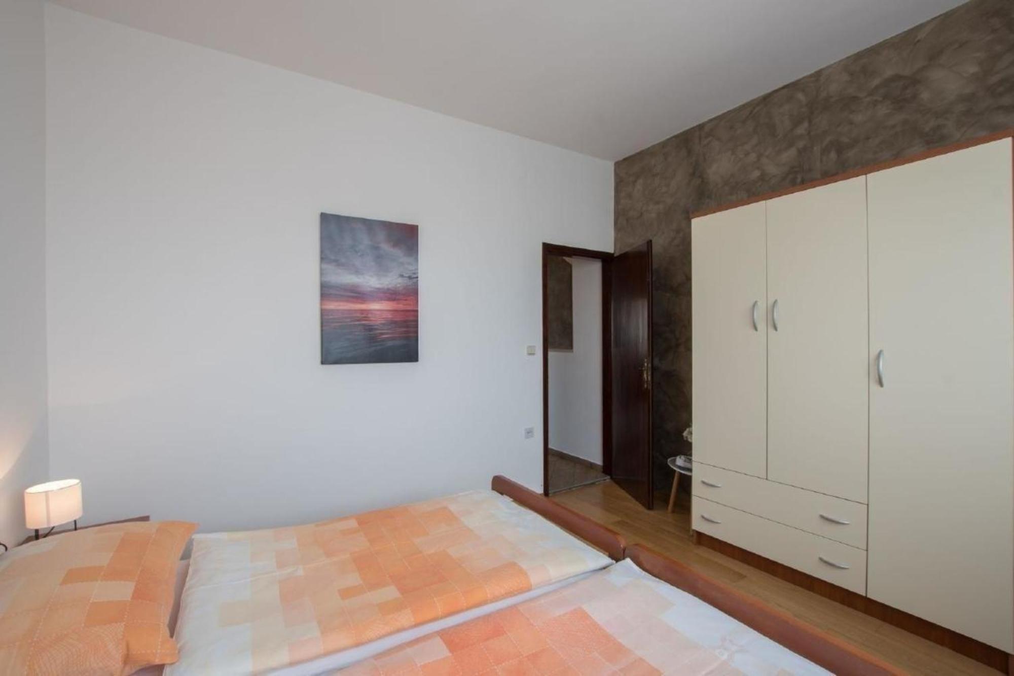 Neue In Mit Terrasse Apartman Umag